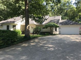 21 Royal Troon Dr, Michigan City, IN 46360