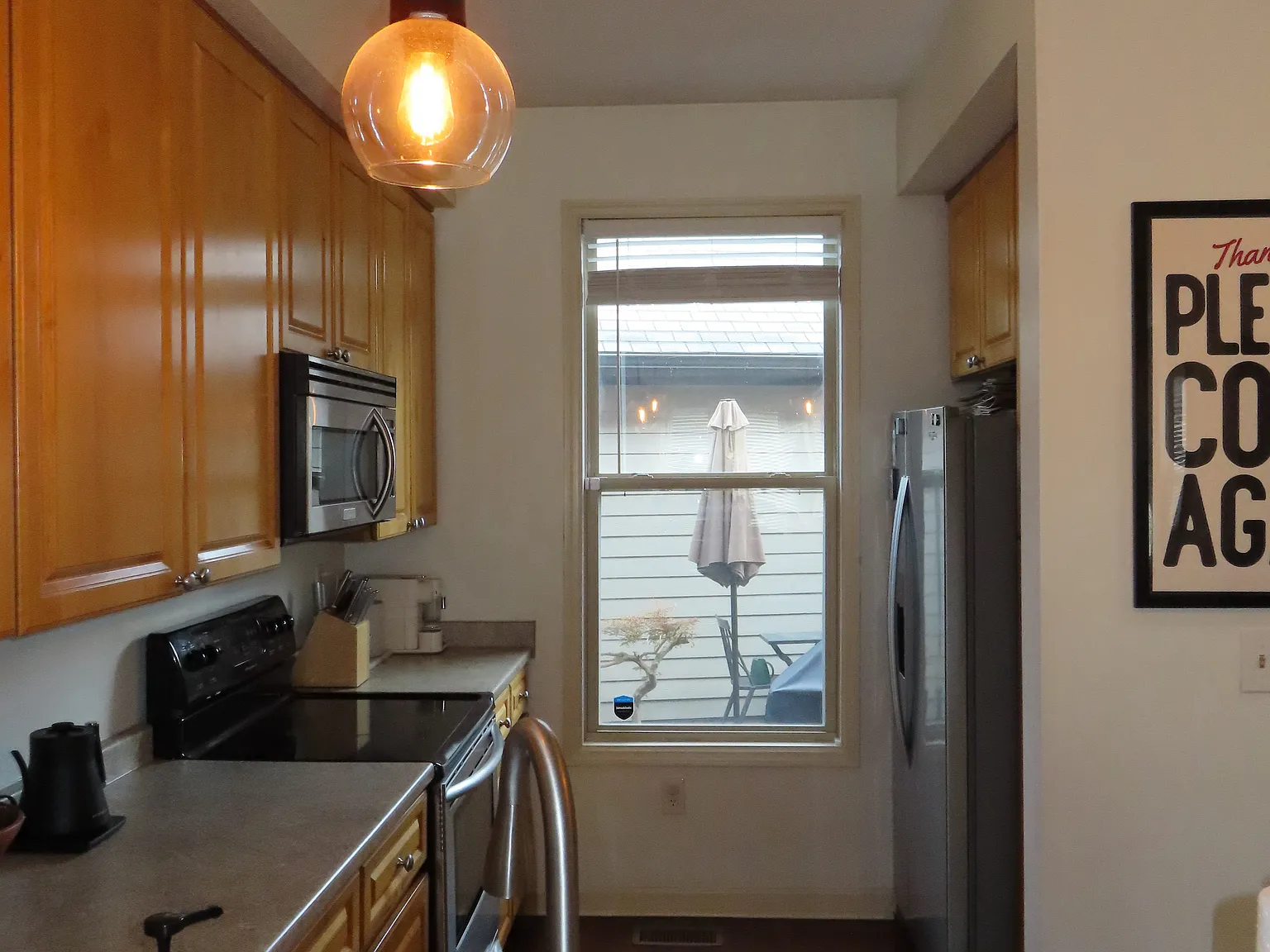 794 Bank St — Photo 4