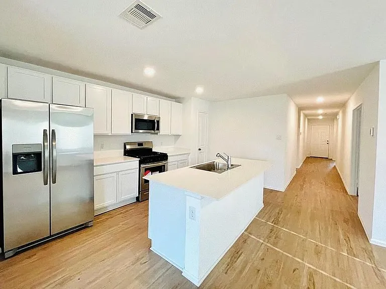 1499 Twilight Green Dr — Photo 5