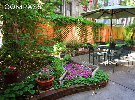 Rented by Compass | media 9