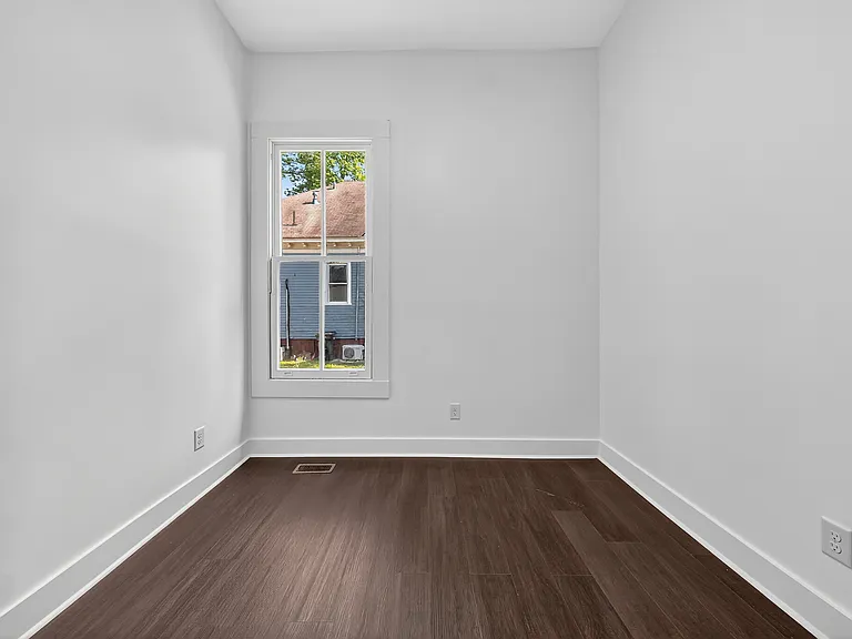 2806 Beacon Ave #B — Photo 16