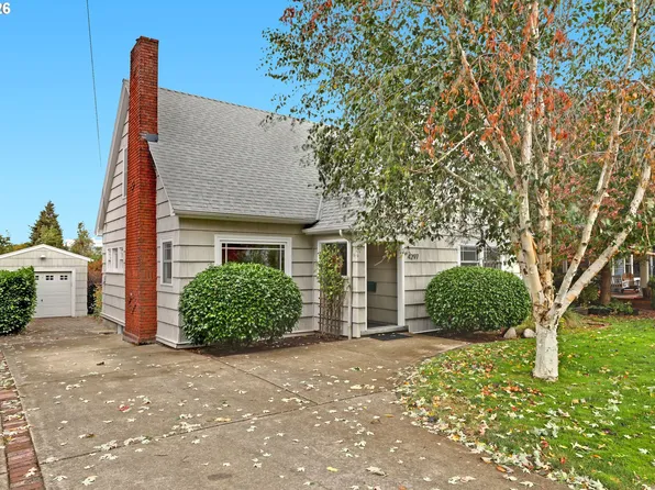 4297 NE Laurelhurst Pl, Portland, OR 97213