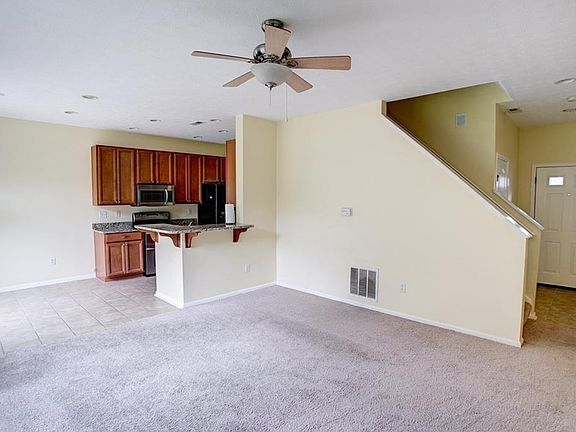 3rd image of 3622 Sequoia Dr