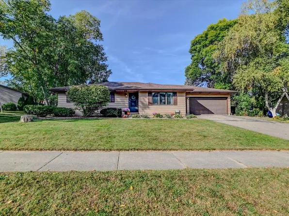 785 Scott St, Oregon, WI 53575