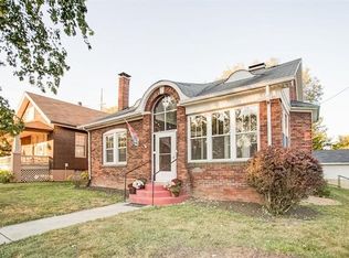 900 N Douglas Ave, Belleville, IL 62220