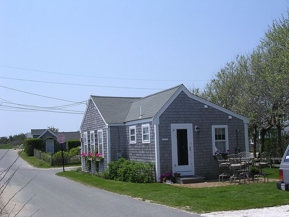 Nantucket Homes: Built-in Coffee Maker and Espresso Machine 