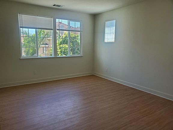 4th image of 16920 Cory Dr