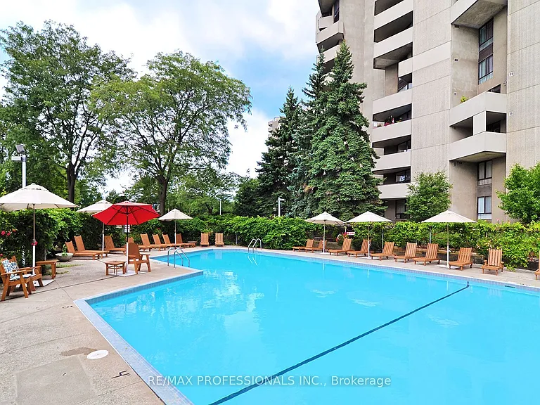 284 Mill Rd #B1 — Photo 27