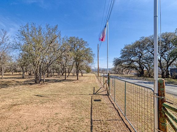 5th image of 117 Kahn Rd