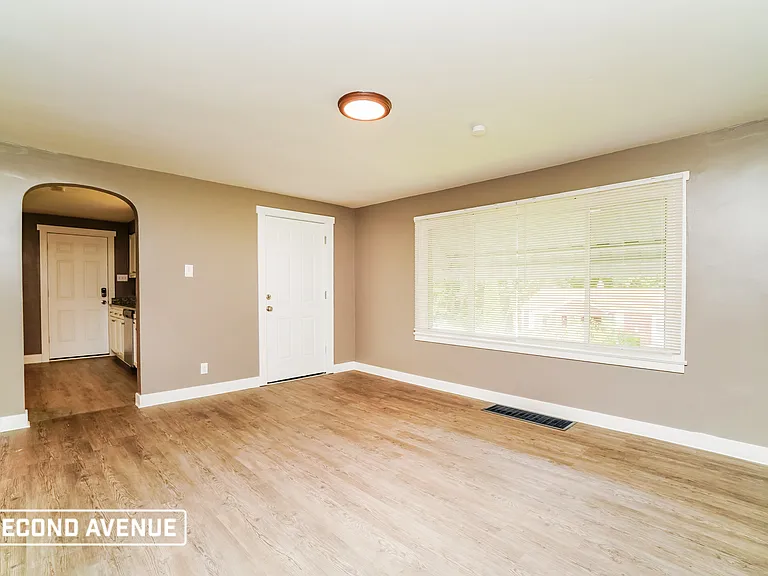 235 Center St — Photo 4