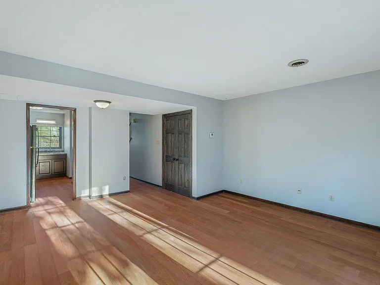 354 Indian Hills Cir — Photo 7