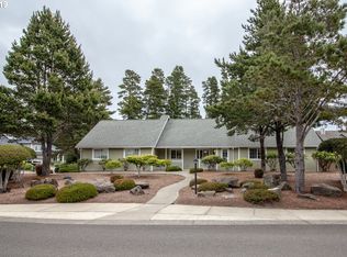 2364 Willow Loop, Florence, OR 97439