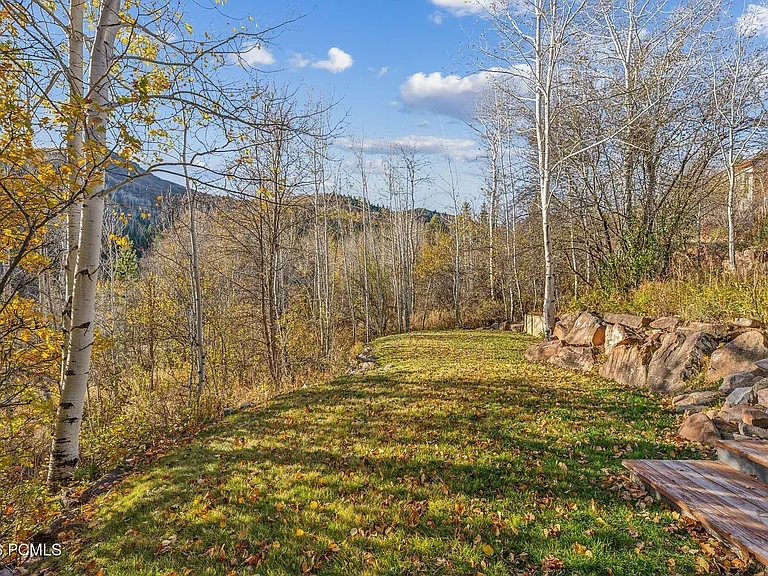 7240 Buckboard Dr — Photo 44