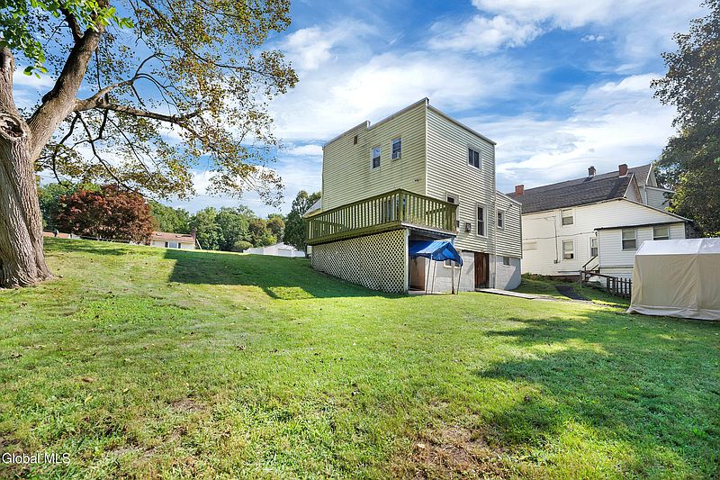 4th image of 16 Billings Avenue