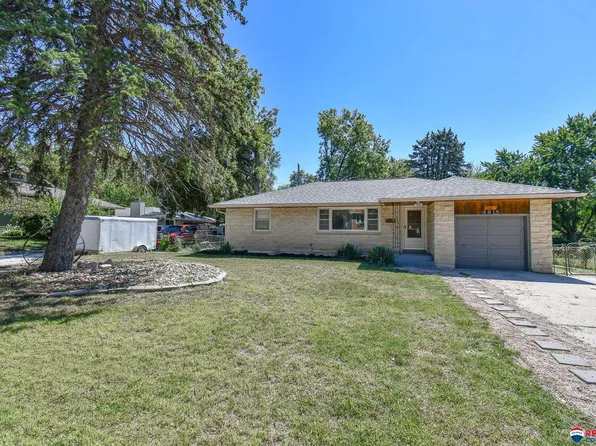 4915 South St, Lincoln, NE 68506