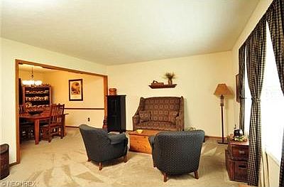 3rd image of 19310 Blue Point Dr