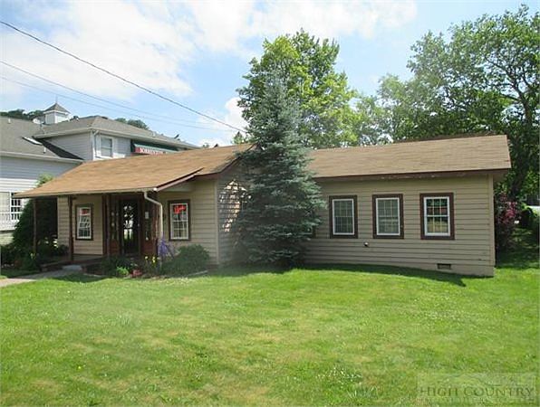 1st image of 163 Shawneehaw Ave