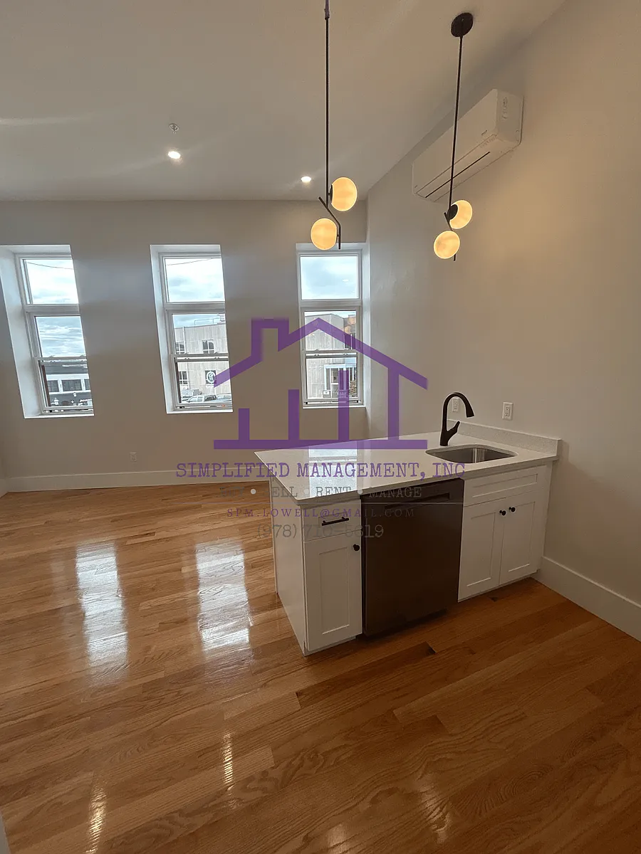Building Photo - 309 Central St #C