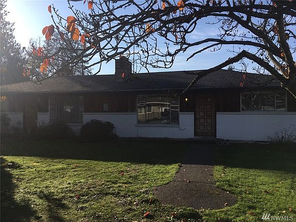 4th image of 1615 1617 4th St SE