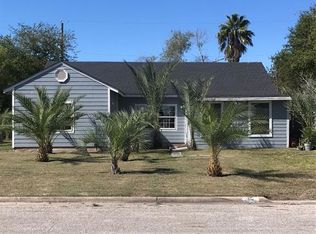 115 Clark St, Point Comfort, TX 77978