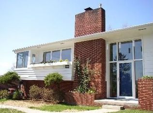 1302 Highland Cir, Blacksburg, VA 24060