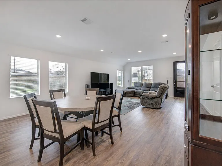 2904 Cordova Hill Dr — Photo 21