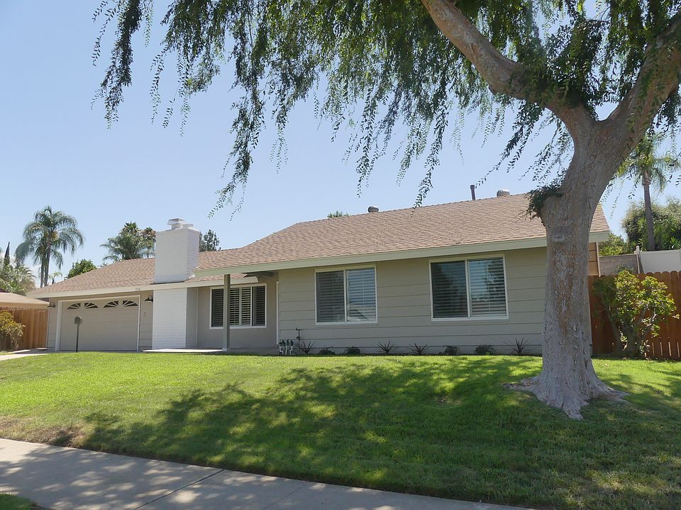 1st image of 1338 E Palm Ave