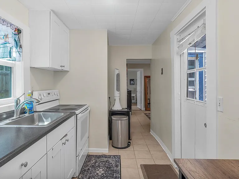909B N Palmway — Photo 20