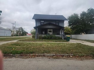 301 N 16th St, Mattoon, IL 61938