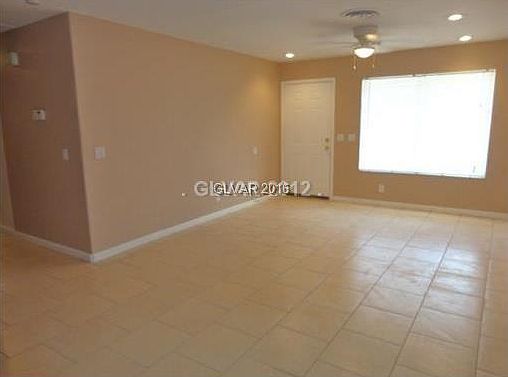 4th image of 4708 Riverbank Ln