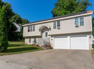 51 Carpenter Ave, Worcester, MA 01605