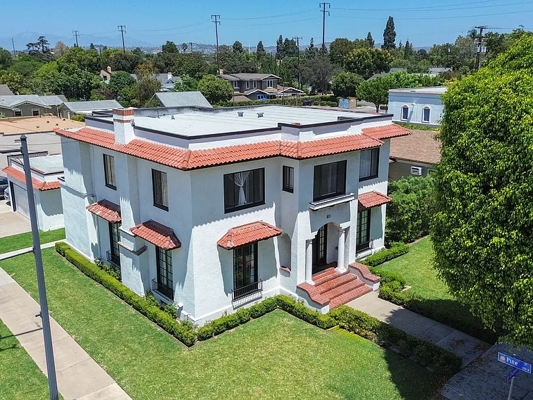 811 E Chapman Ave — Photo 34
