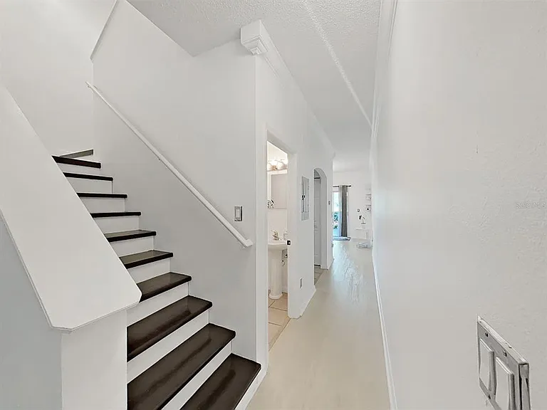 18126 Paradise Point Dr — Photo 15