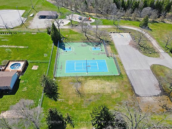 4th image of 23992 Denfield Rd