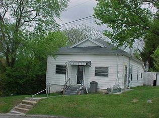 906 N Walker St, Princeton, WV 24740