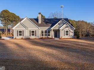 123 Hidden Meadows Dr, Gay, GA 30218