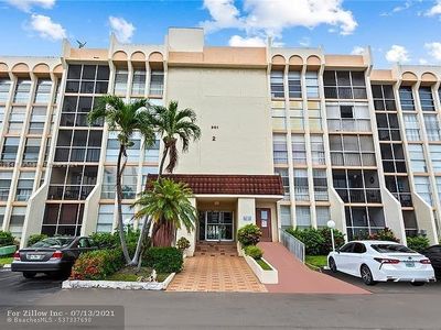 701 Three Islands Blvd APT 317, Hallandale, FL, 33009