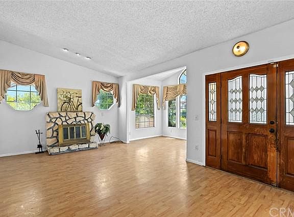 4th image of 4202 Walnut Grove Ave