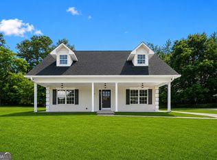 51 Pine Ave, Commerce, GA 30529