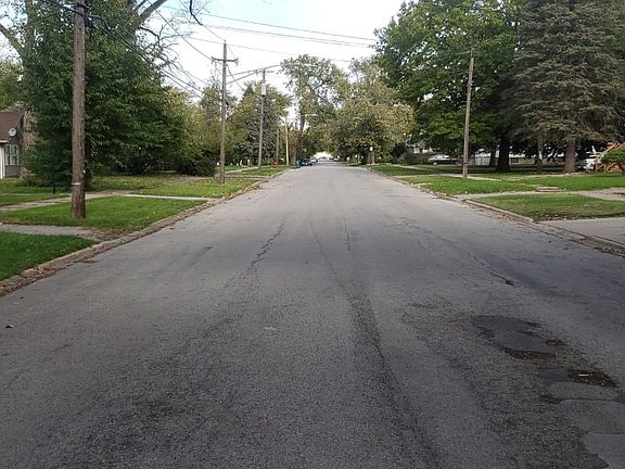 4th image of 15006 Perry Ave