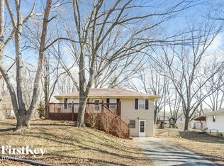 413 Holtz St, Excelsior Springs, MO 64024