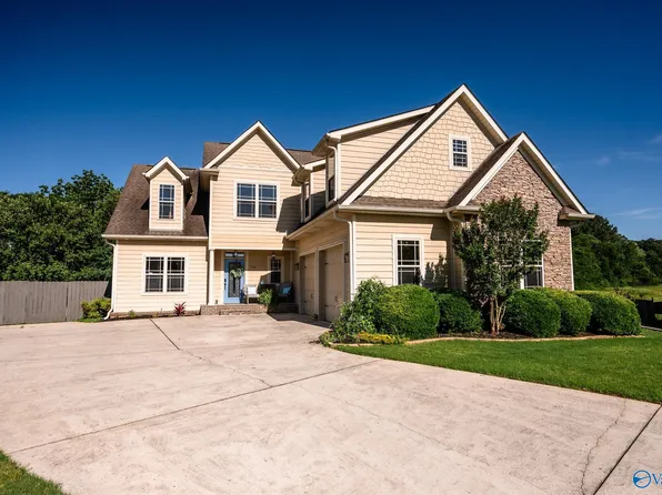 104 Vander Ct NE, Huntsville, AL 35811