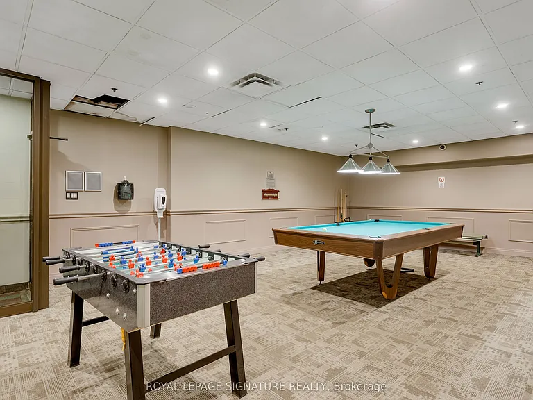 35 Ormskirk Ave #302 — Photo 41