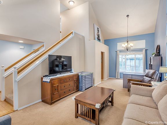 2nd image of 5810 SE Sunnybrook Dr
