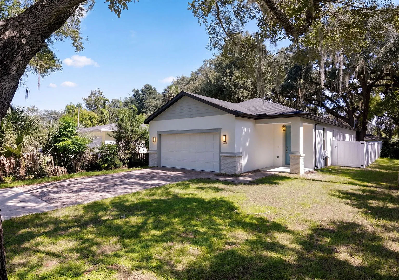 Welcome to 1331 Hickory Ave! — Photo 1
