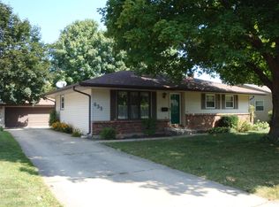 633 W 9th St, Belvidere, IL 61008