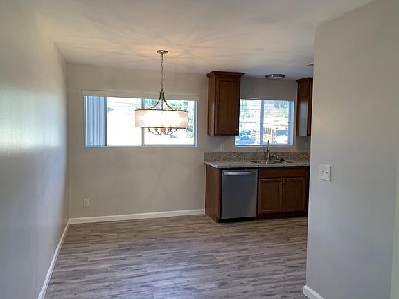 5th image of 25863 Pacific St APT 19