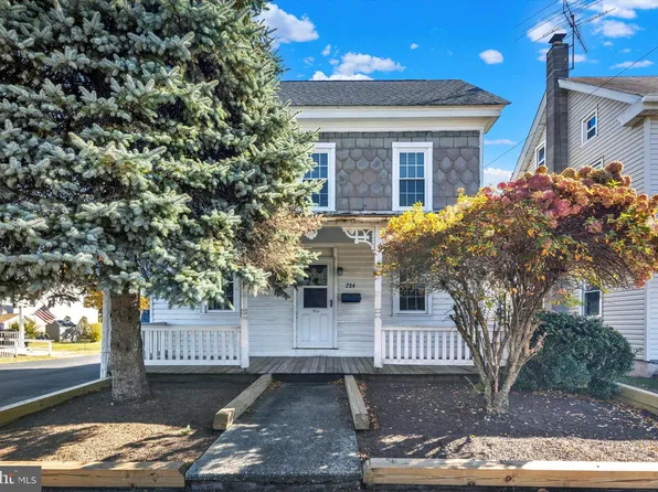 254 Main St, Red Hill, PA 18076