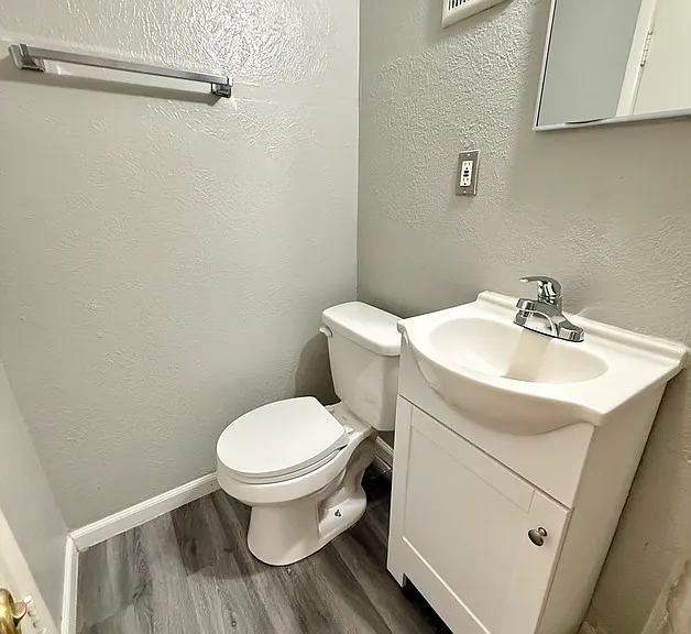 2021 N Irving St — Photo 16