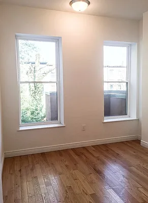 Rented by RES New York | media 6